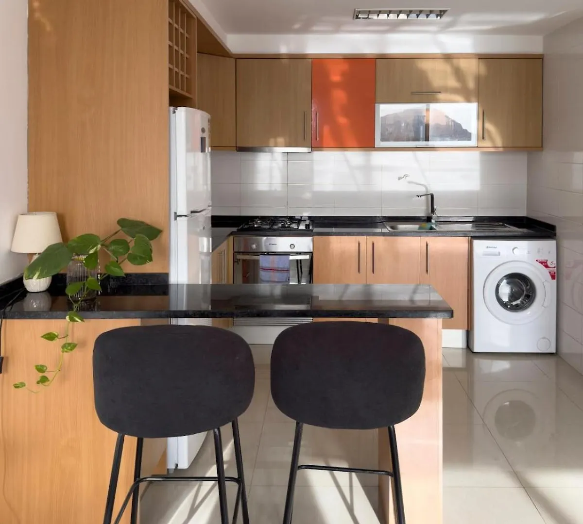 2 Bdr Apt In Achada St Antonio, Fast Wi-Fi - Lcgr Praia 0*,